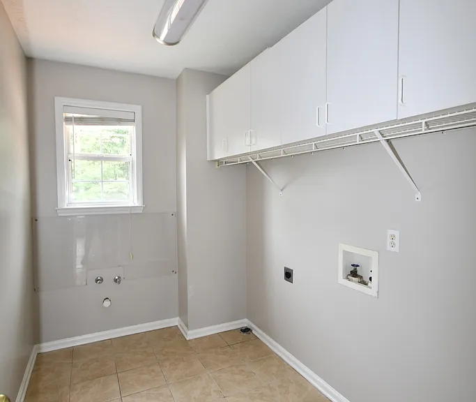 5733 Riley Rd — Photo 10
