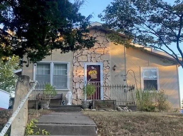 307 Riley St, Atchison, KS 66002