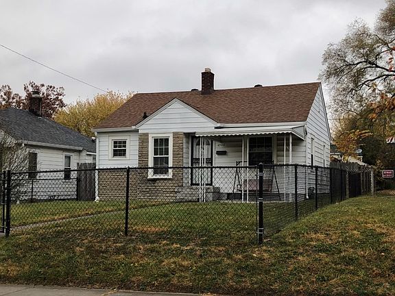 2nd image of 4540 Young Ave