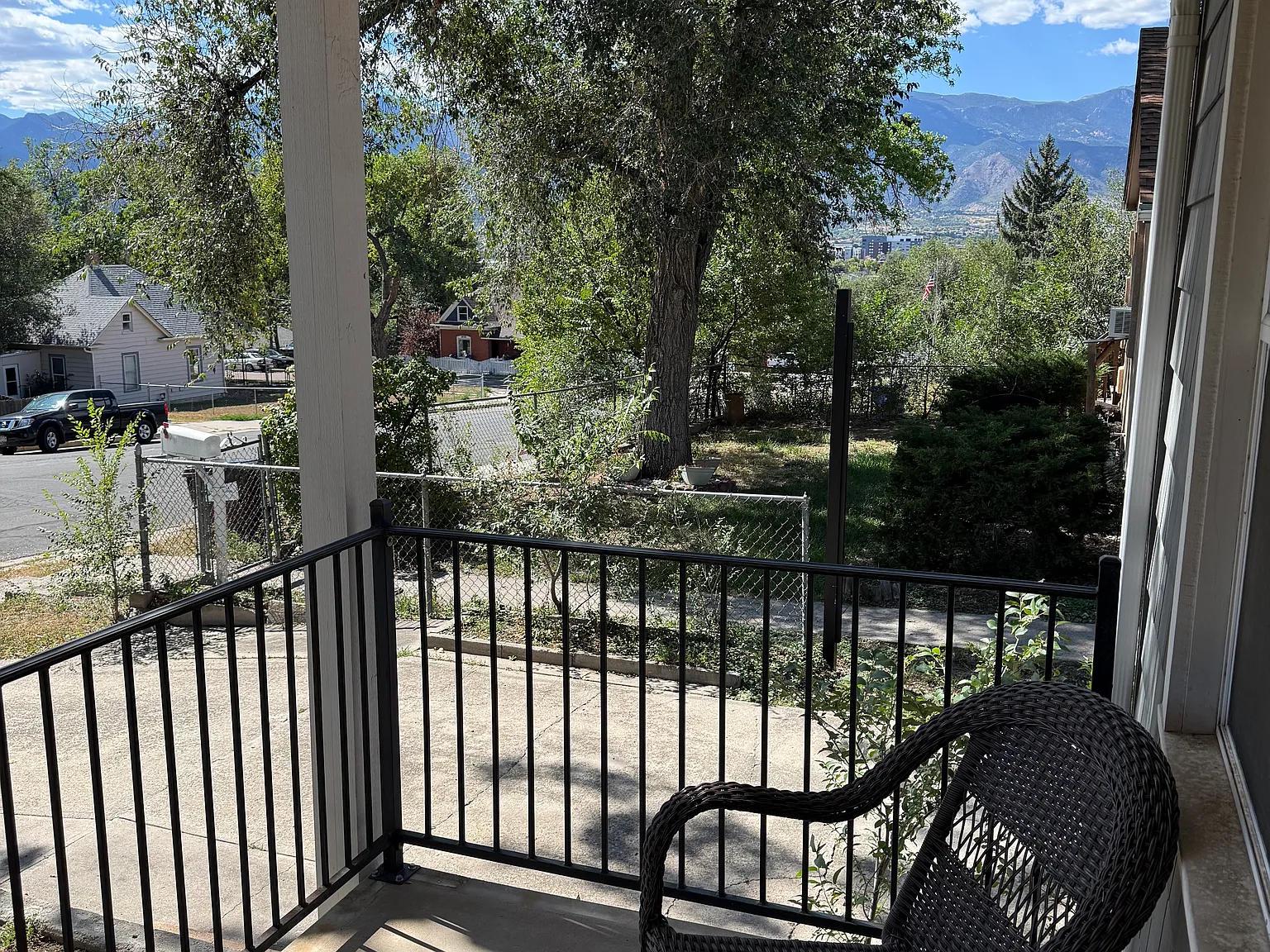 2 bed, 1400 sqft, $2,400 — Photo 2