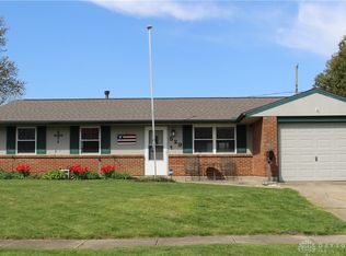 529 Benbow Cir, New Lebanon, OH 45345