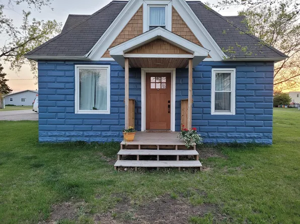 97 Elm Ave S, Ottertail, MN 56571