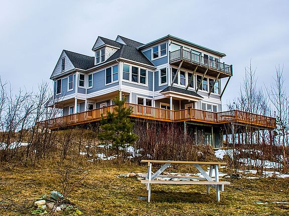 4th image of 11575 Bayview Dr