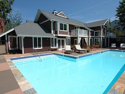 Outdoor Pool and Fitness Center
