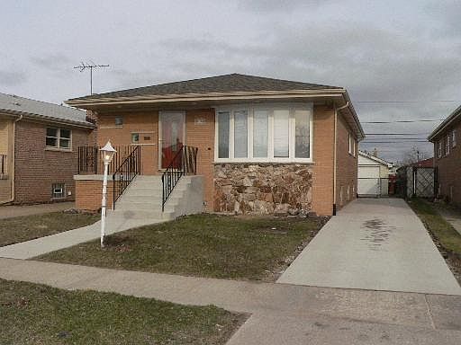 1st image of 303 S Calhoun Ave