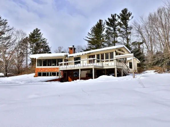 192 Cream Hill Road, Mendon, VT 05701