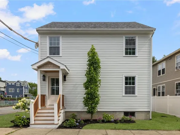 40 Atlantic St, Newport, RI 02840