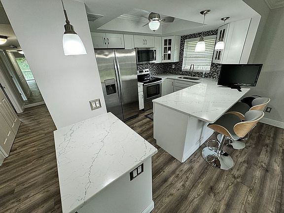 2nd image of 1549 Sandpiper St #16