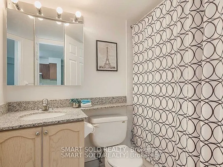 5508 Yonge St #706 — Photo 15
