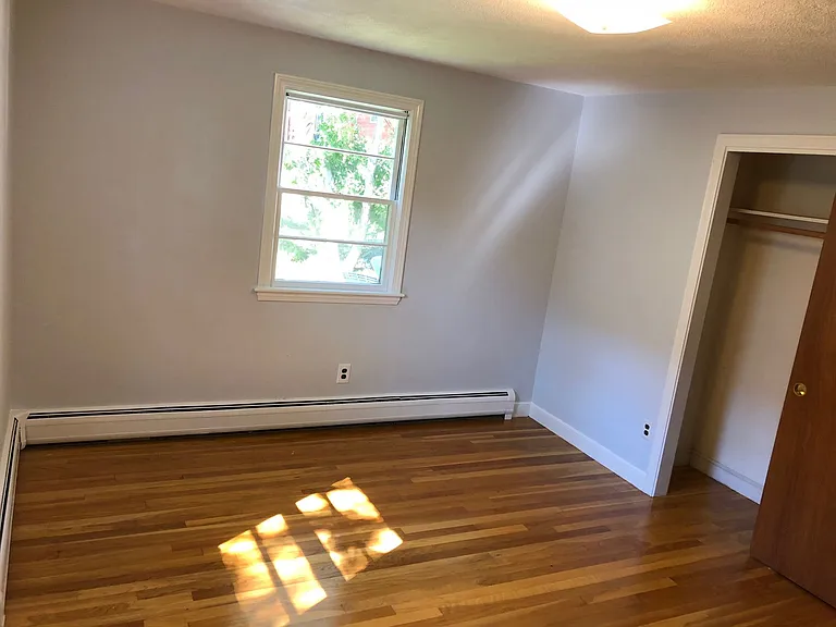 4 Hawthorne St — Photo 12