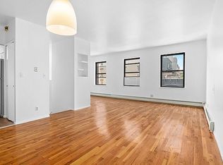 215 Berry St #3, Brooklyn, NY