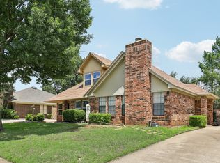 2710 Newkirk Ct, Euless, TX 76039