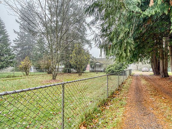 2nd image of 10228 NE 212th Ave