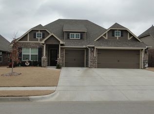 3713 W 106th St S, Jenks, OK 74037