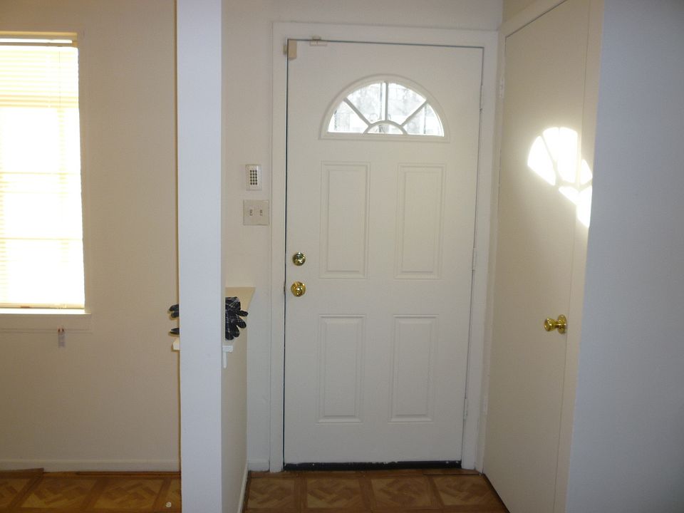 Entry Foyer