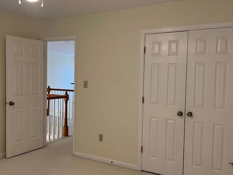 110 Bugle Ct — Photo 39