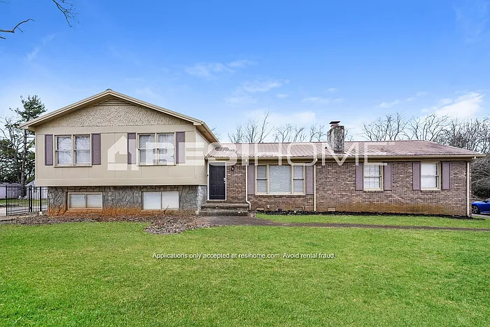 1906 Robinson Rd — Photo 1