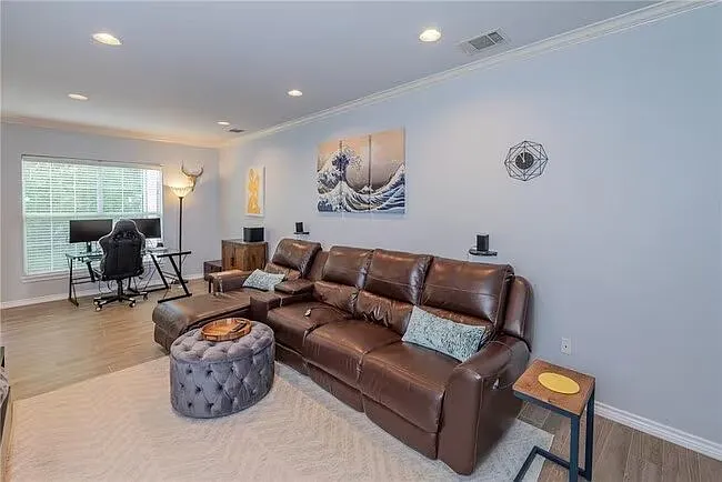 12205 Abbey Glen Ln — Photo 6