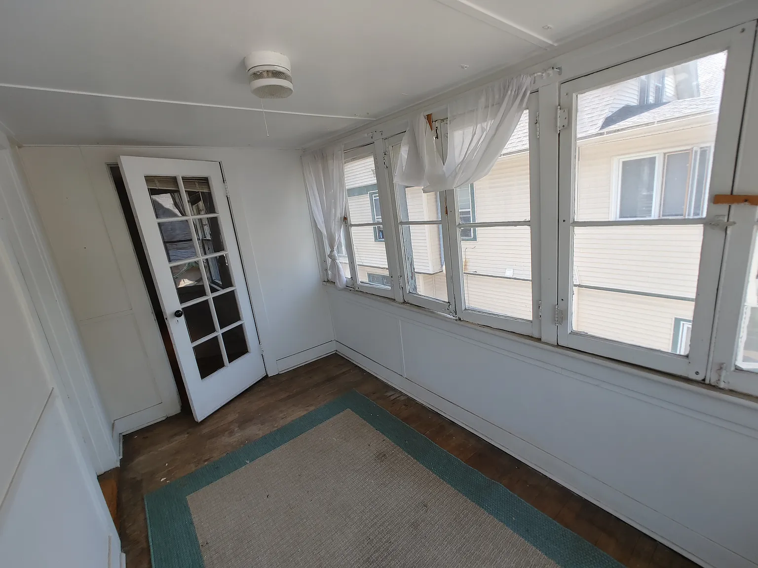 2 bed, $1,650 — Photo 2