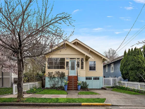 1753 Davie St, Victoria, BC V8R 4W5