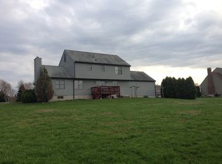 103 Clover Hill Rd, Northbridge, MA 01534