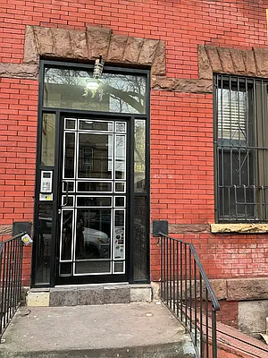 Rented by Batra Group Inc | media 7