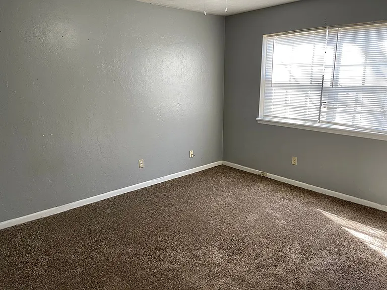 2519 Old Bainbridge Rd #A — Photo 3