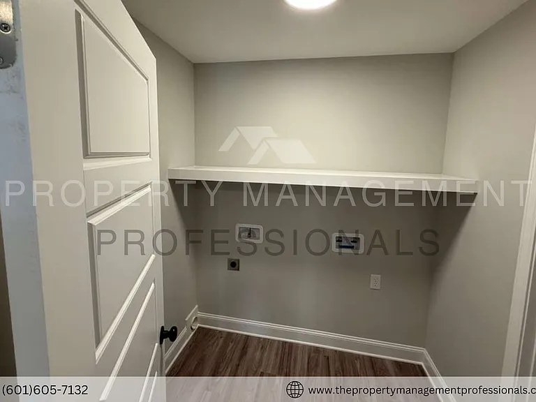 563 Patrick Farms Dr — Photo 25