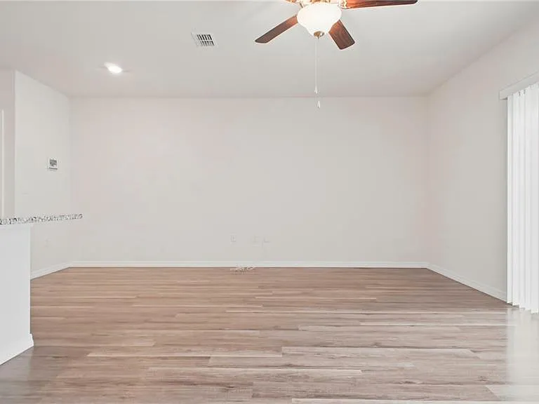 1311 Tallowwood Ln — Photo 33
