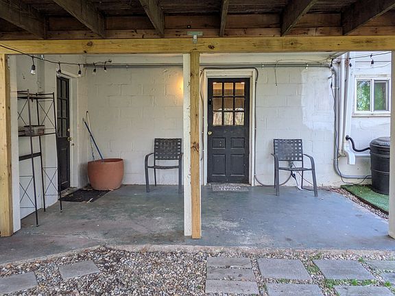 5th image of 1874 Woodland Hills Ave NW