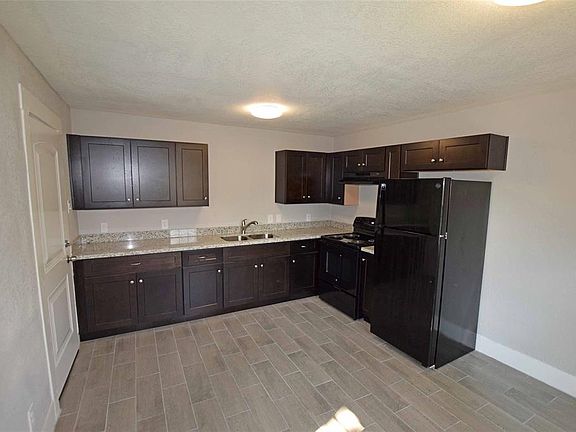 3rd image of 512 N Jones Street #6