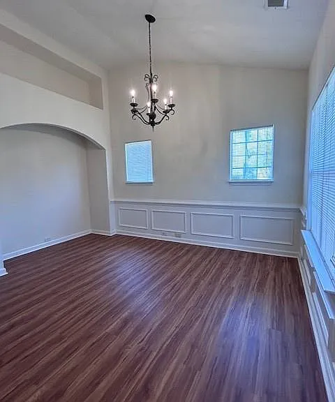 1624 Overview Cir — Photo 3