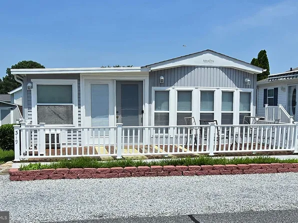 319 Dolphin Dr, Berlin, MD 21811