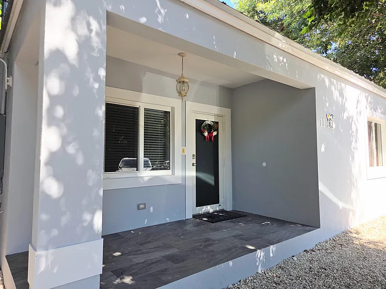 11 Pompano Ave — Photo 6