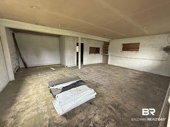 2nd image of 1166 Military Rd