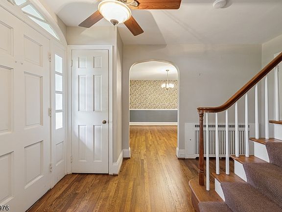 4th image of 3048 Belvidere Rd