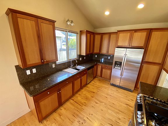 3rd image of 2345 Kellog Pl