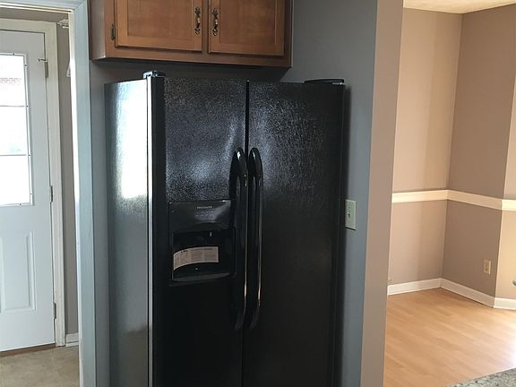 5th image of 6817 Brownwood Ln