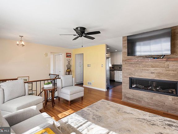 3rd image of 5005 Farming Ridge Blvd