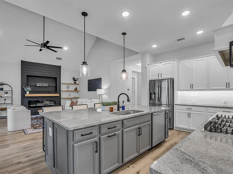 17415 Violet Vineyard St — Photo 13