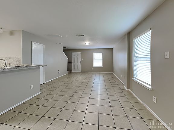 3rd image of 7423 Kennemer Dr