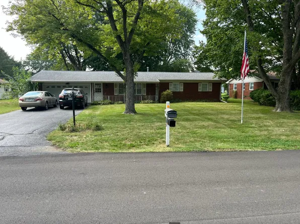 473 Woodview Dr, Noblesville, IN 46060