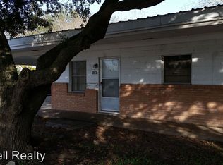 2915 8th St, Bay City, TX 77414