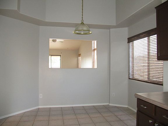 3rd image of 30370 N Royal Oak Way