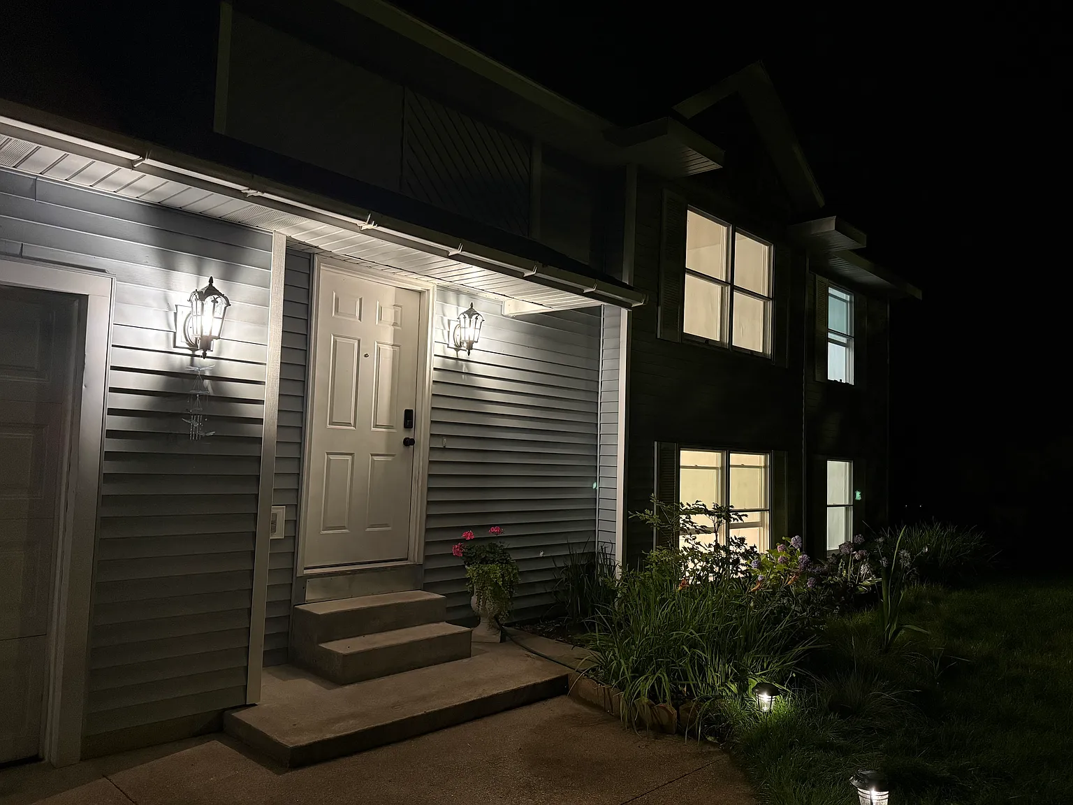 4 bed, 1611 sqft, $2,600 — Photo 1