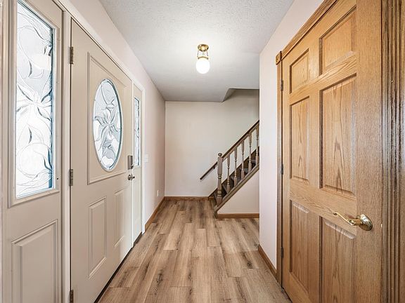 3rd image of 18 Milan Manor Dr