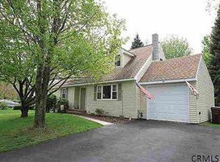 26 Hancock Dr, Glenmont, NY 12077