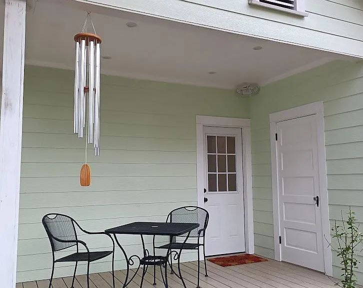 717 S Eugene St — Photo 25