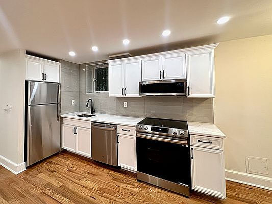 2nd image of 463 Clinton Ave #1R