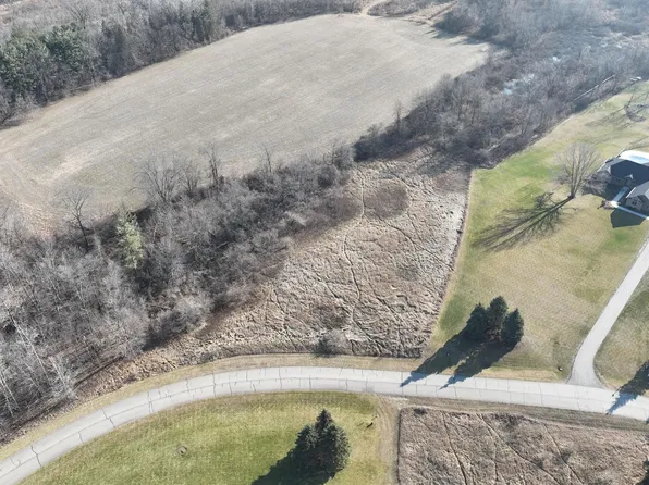 2265 Equestrian Trail Dr, Metamora, MI 48455